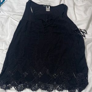 Cute love stitch detailed tank top